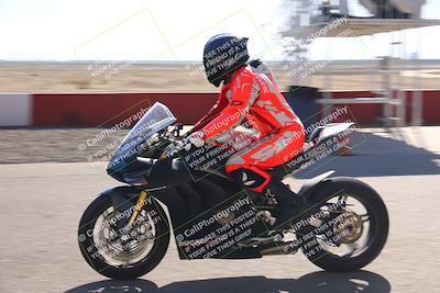 media/Nov-03-2025-Lets Ride (Mon) [[4d74c1c4d3]]/C Group/Grid/